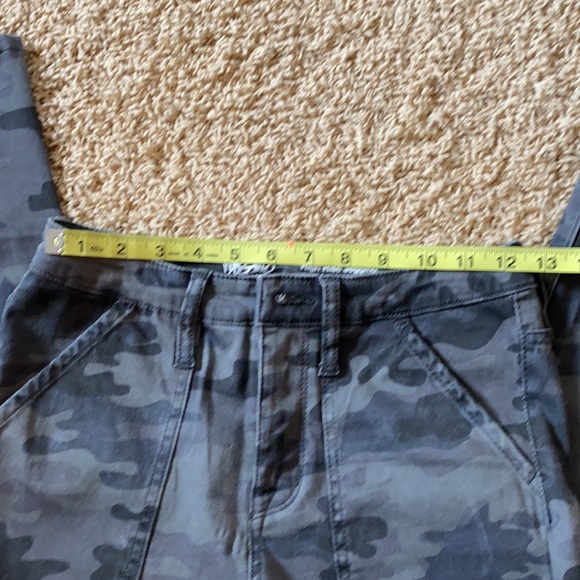 Mossimo camo jegging.  Size 2/26 - Picture 5 of 7